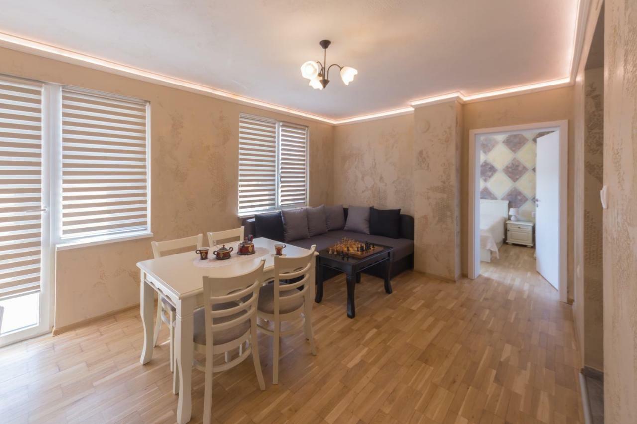 Kosev Apartment Veliko Tŭrnovo Exterior photo