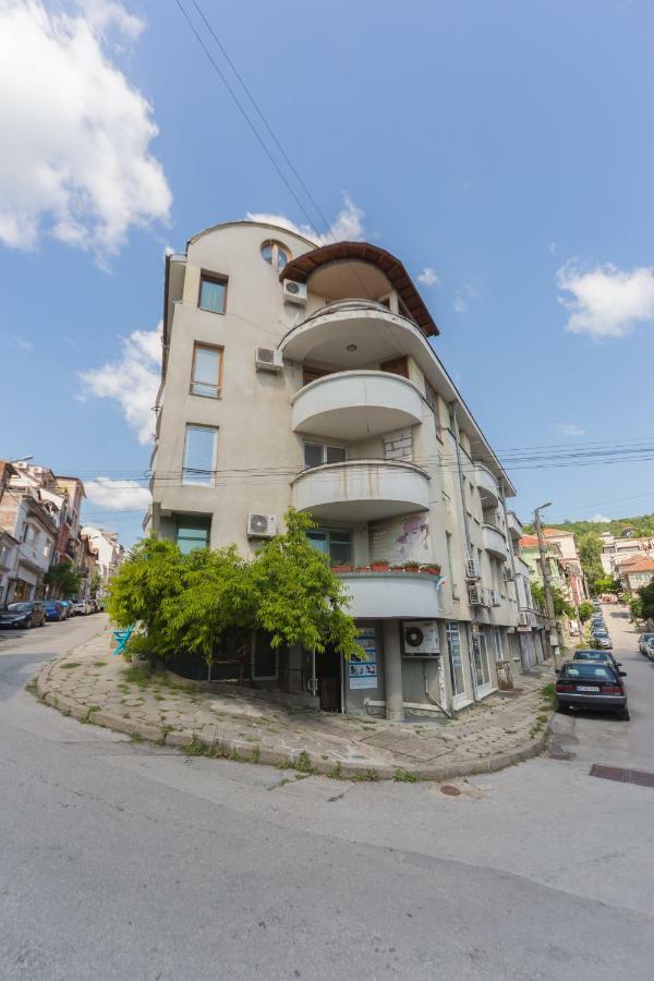 Kosev Apartment Veliko Tŭrnovo Exterior photo